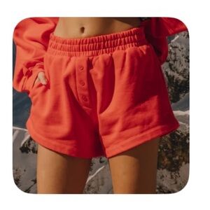 Daily Drills Fleece Super Shorts - Heart with Buttons xs/s